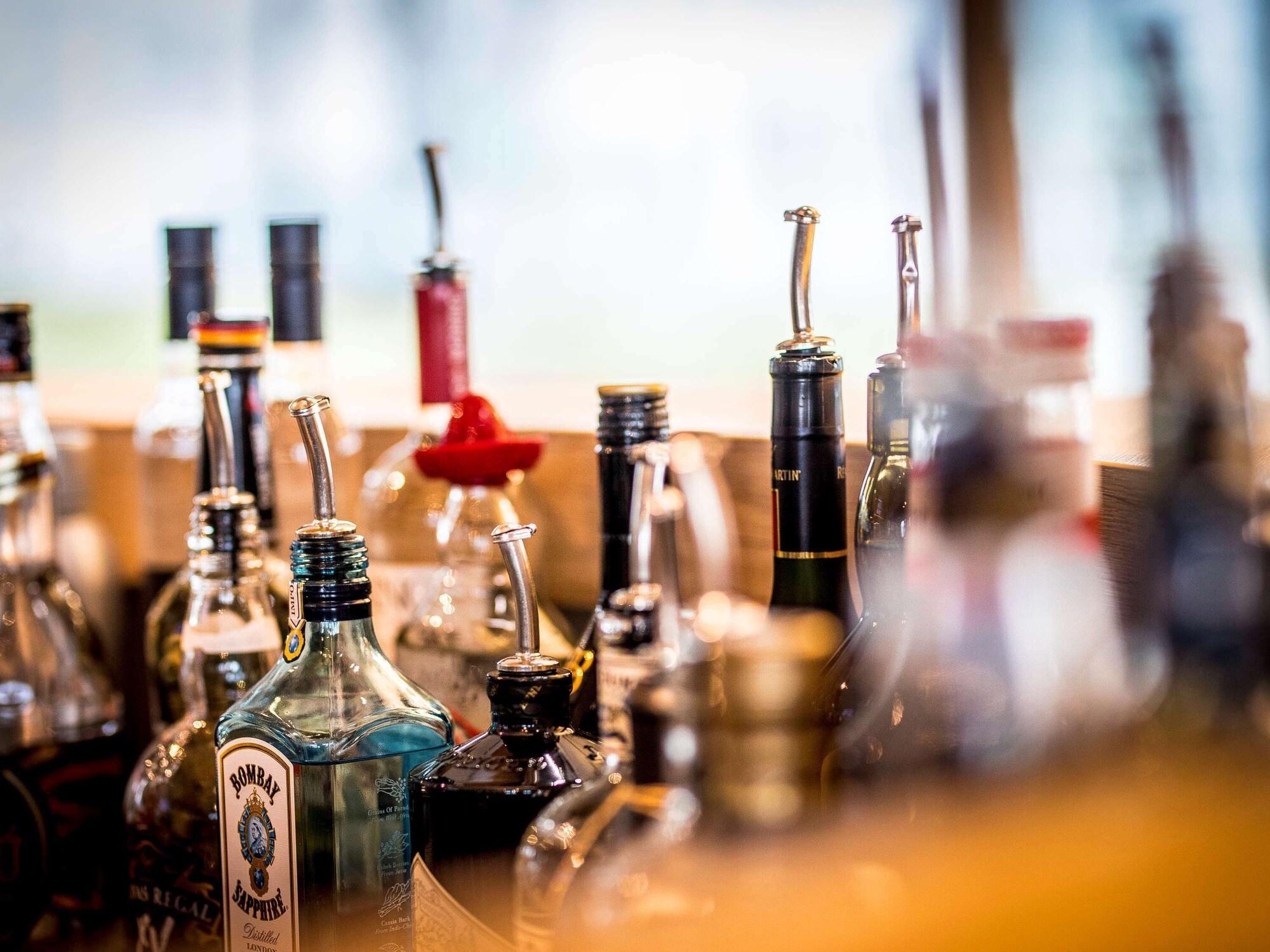 Bar/Salón Ibis Wels