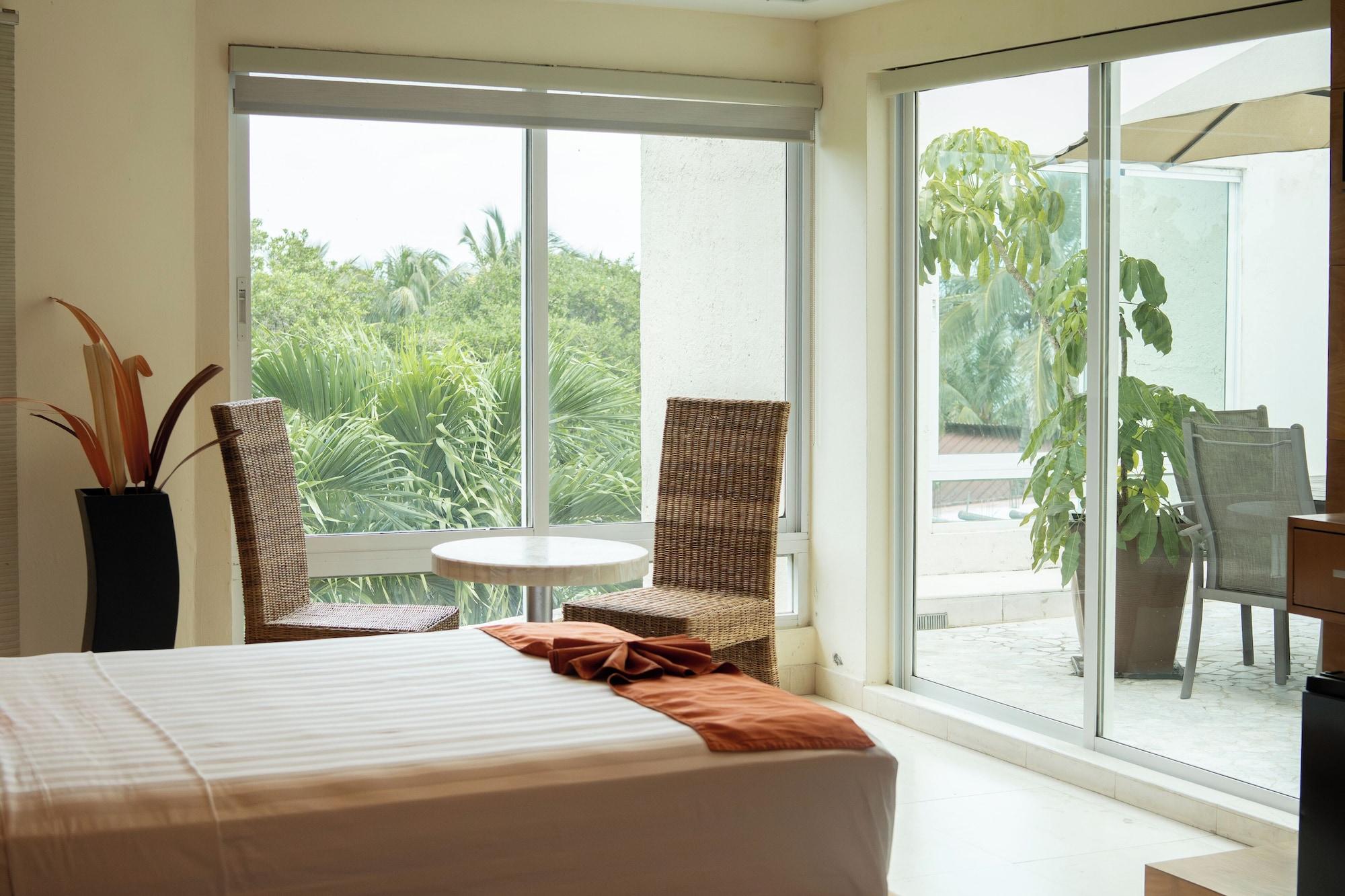 Habitación Artisan Playa Esmeralda Family Beach Hotel
