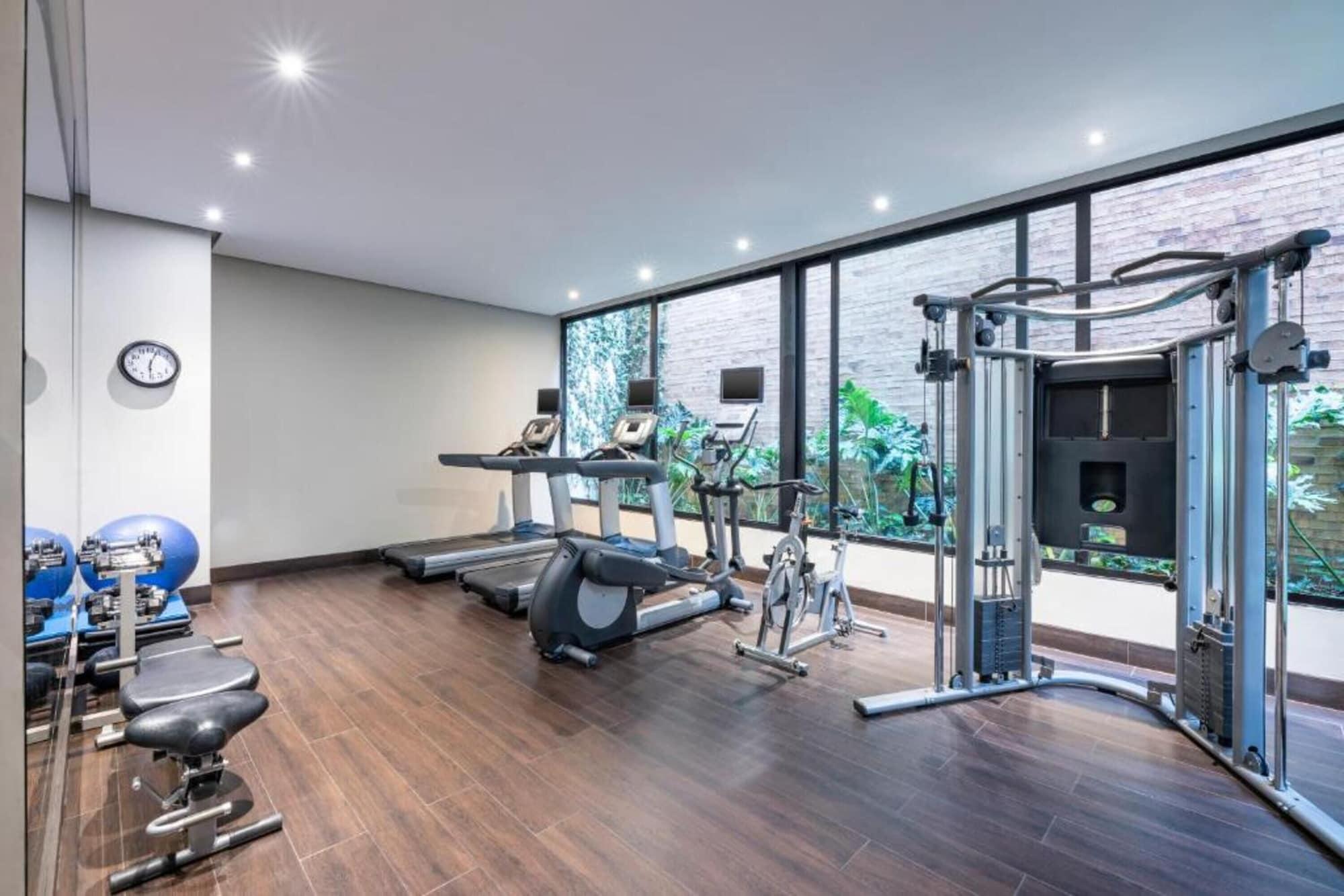 Spa 93 Luxury Suites & Residences