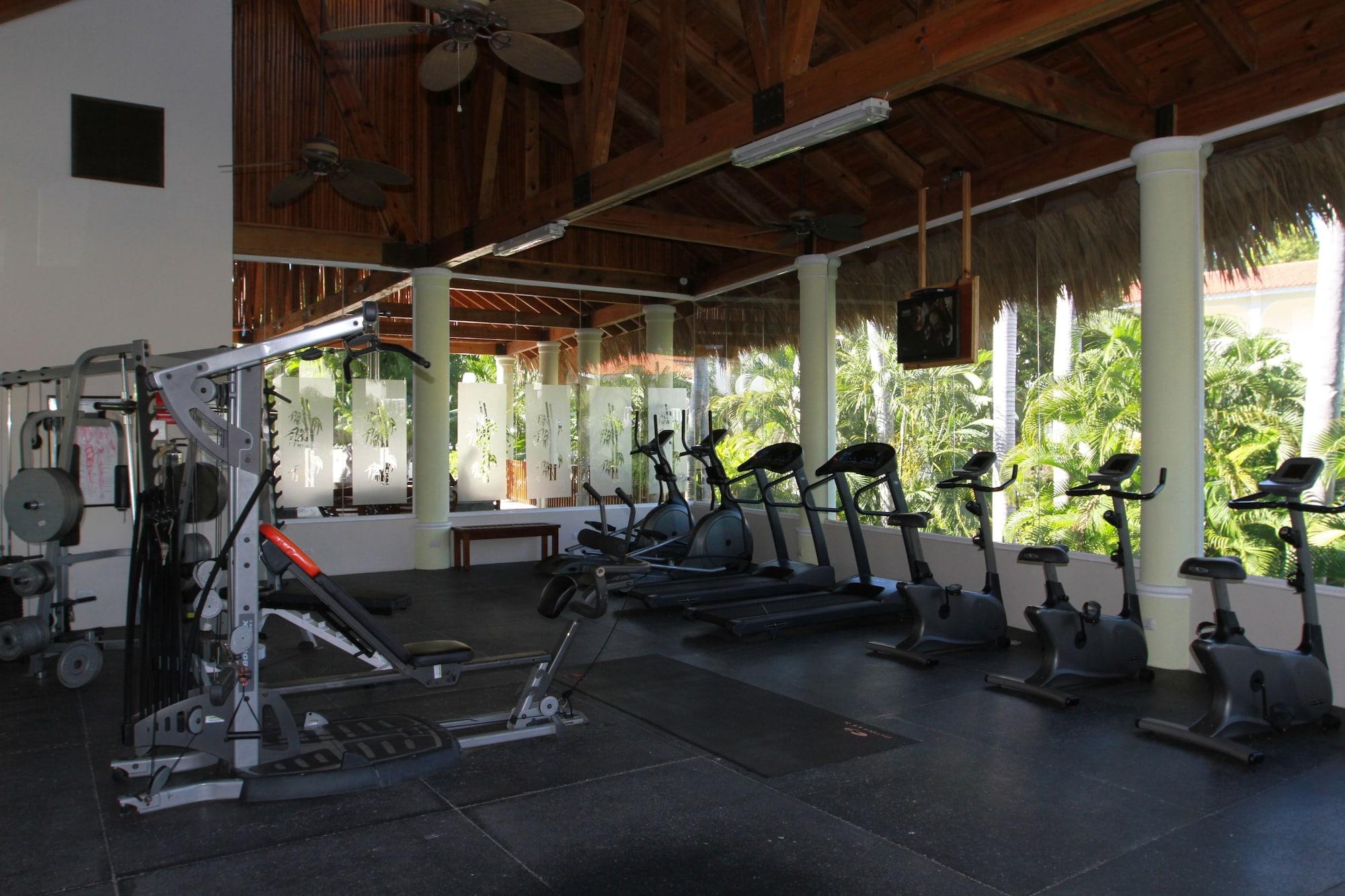 Gimnasio Sunrise Suites 2 BR