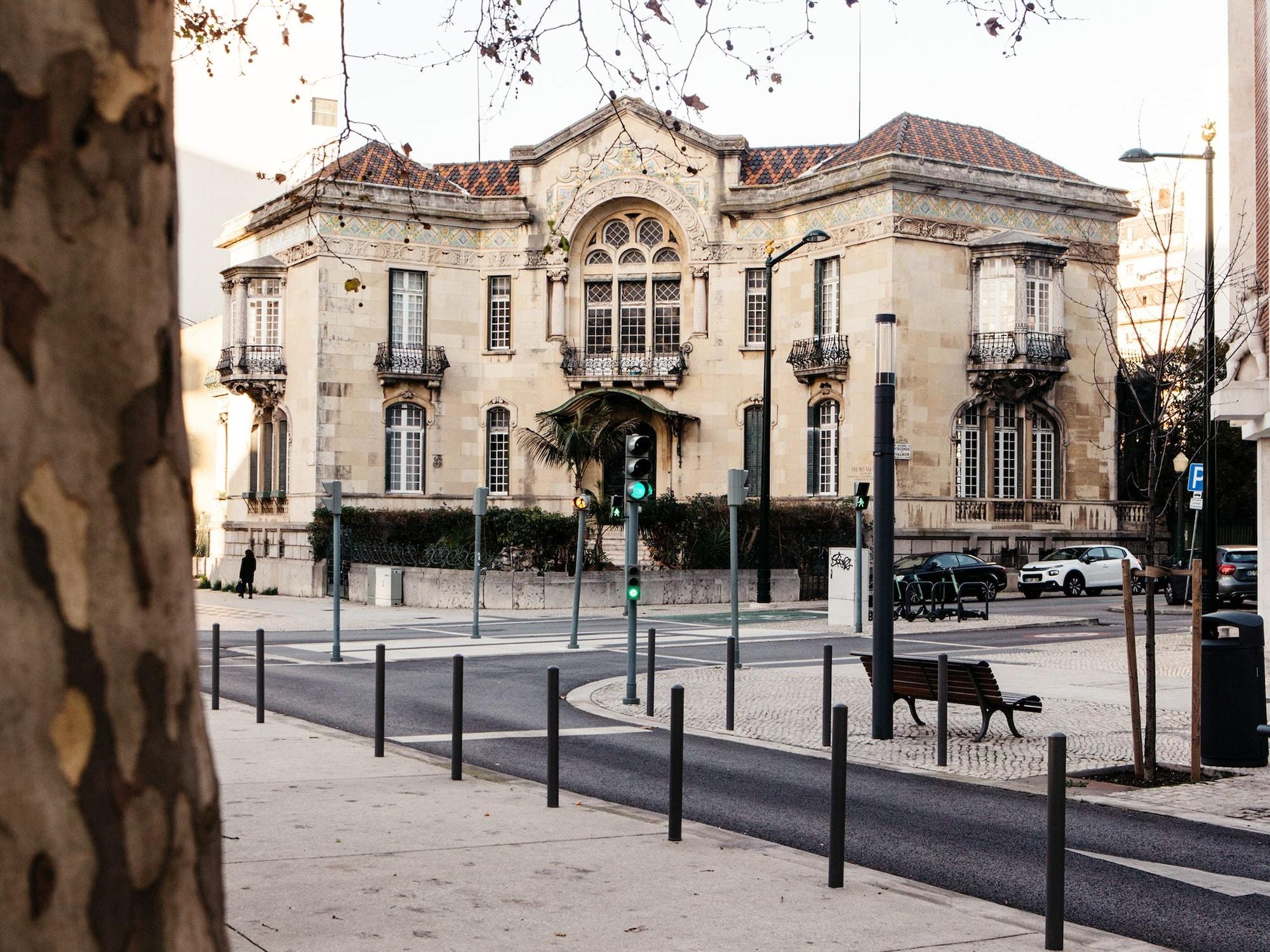 Vista Exterior Dear Lisbon -Valmor Palace