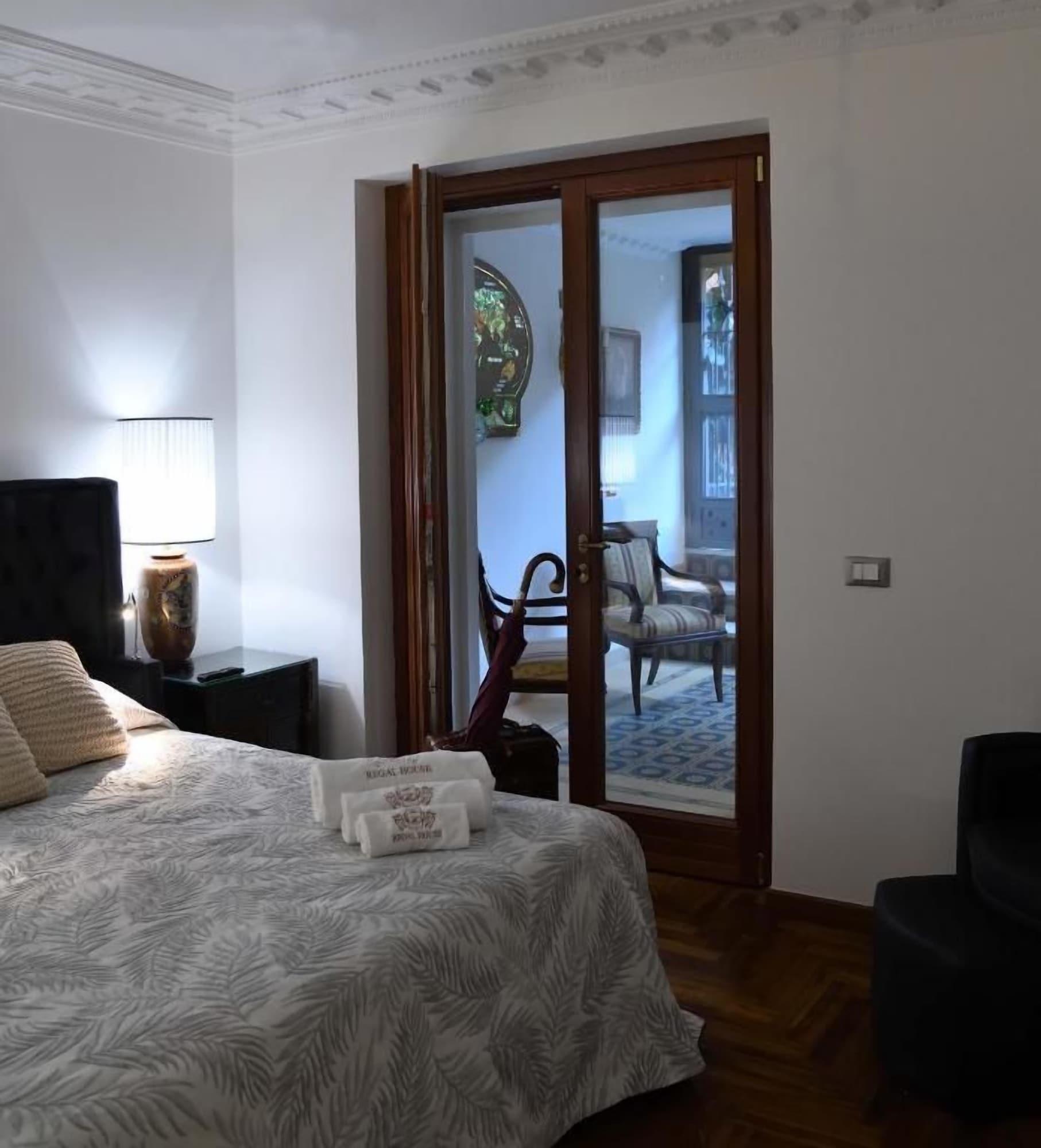 Habitación Regal House Roma Capucci