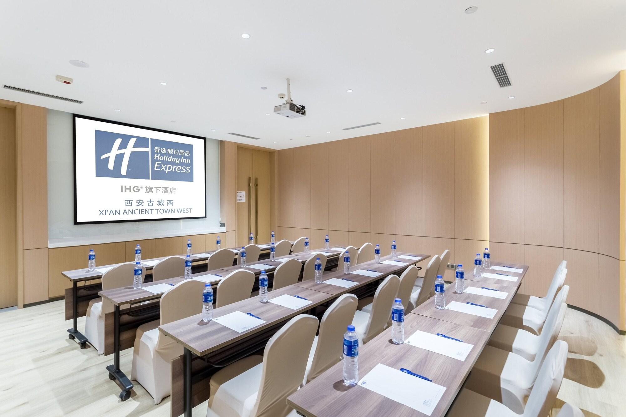 Sala de Reuniones Holiday Inn Express Xi'An Ancient Town West by IHG