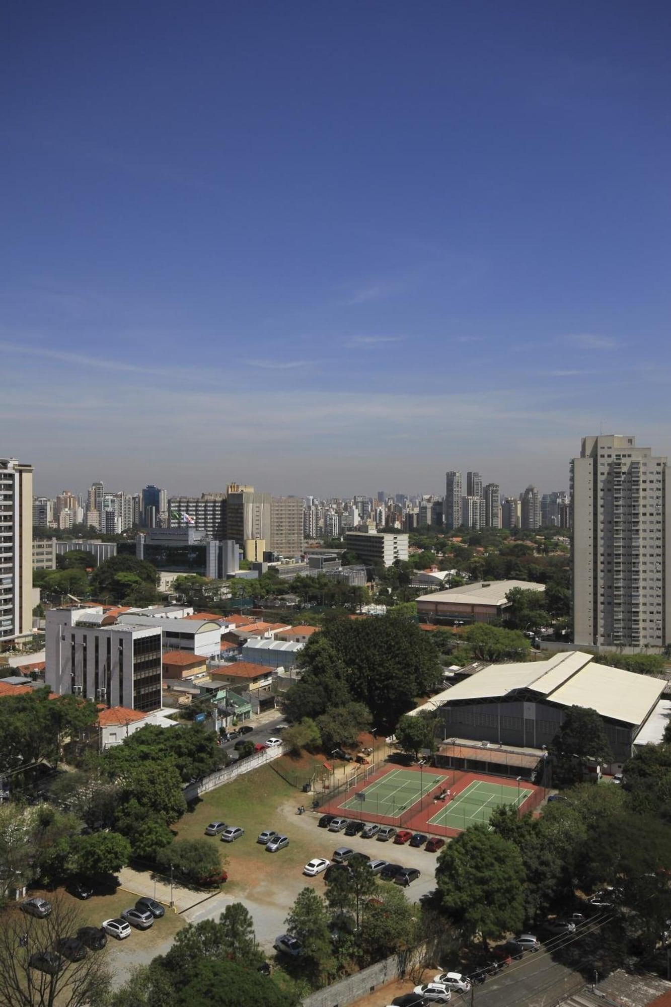 Vista Exterior Bienal Suítes Ibirapuera