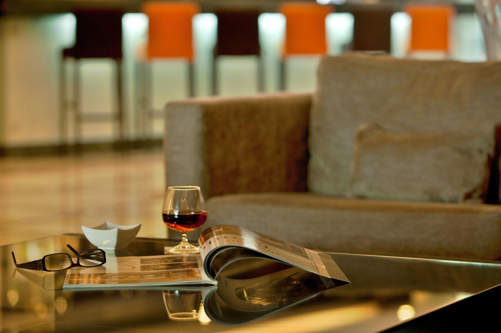 Bar/Salón TURIM Alameda Hotel
