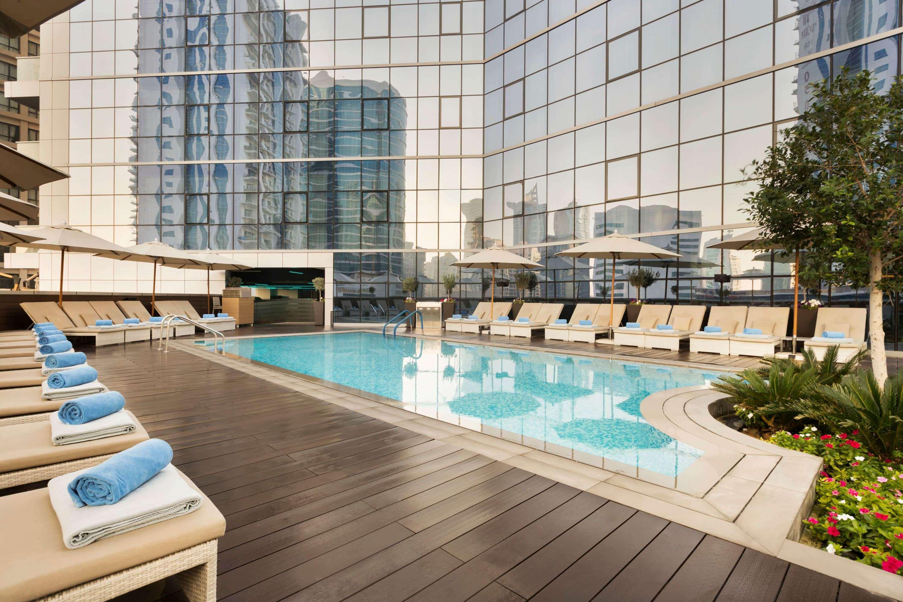 Vista Piscina TRYP by Wyndham Dubai
