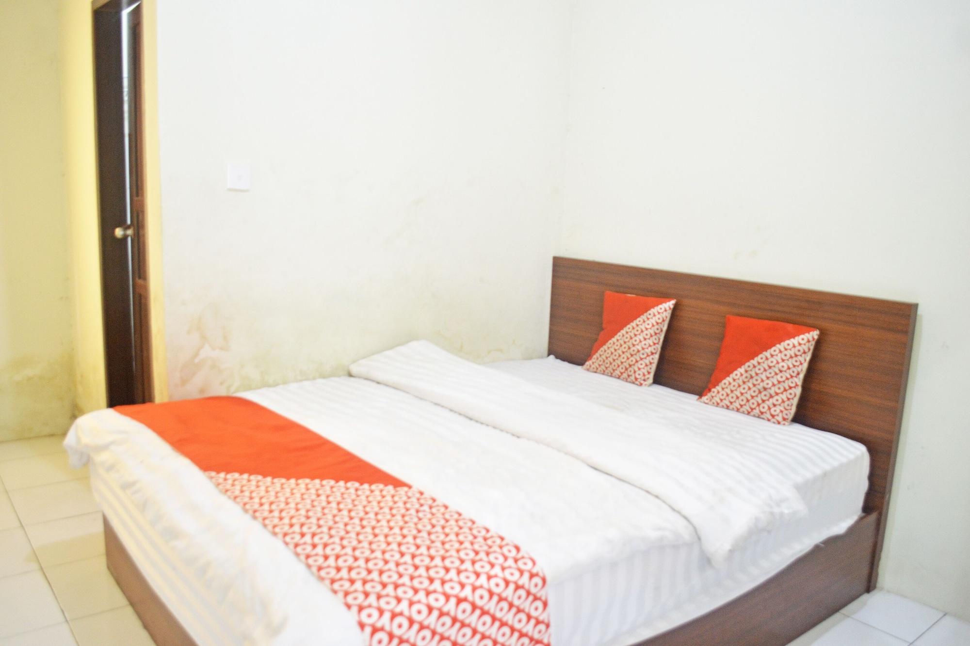 Varios OYO 2731 MIM Guest House Syariah