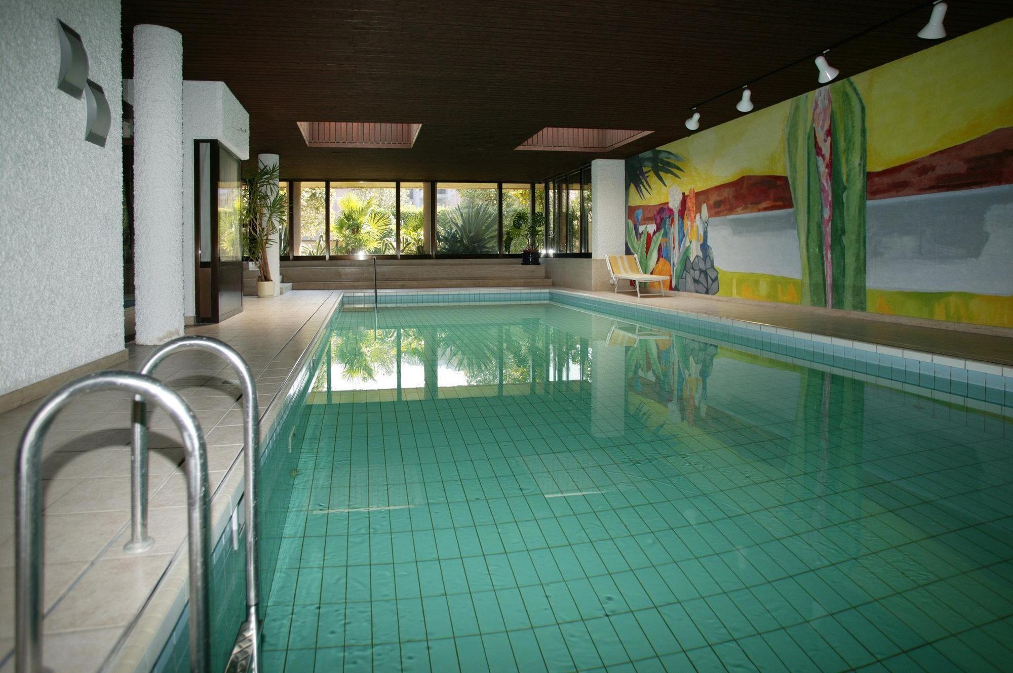 Vista Piscina Hotel Sasso Boretto