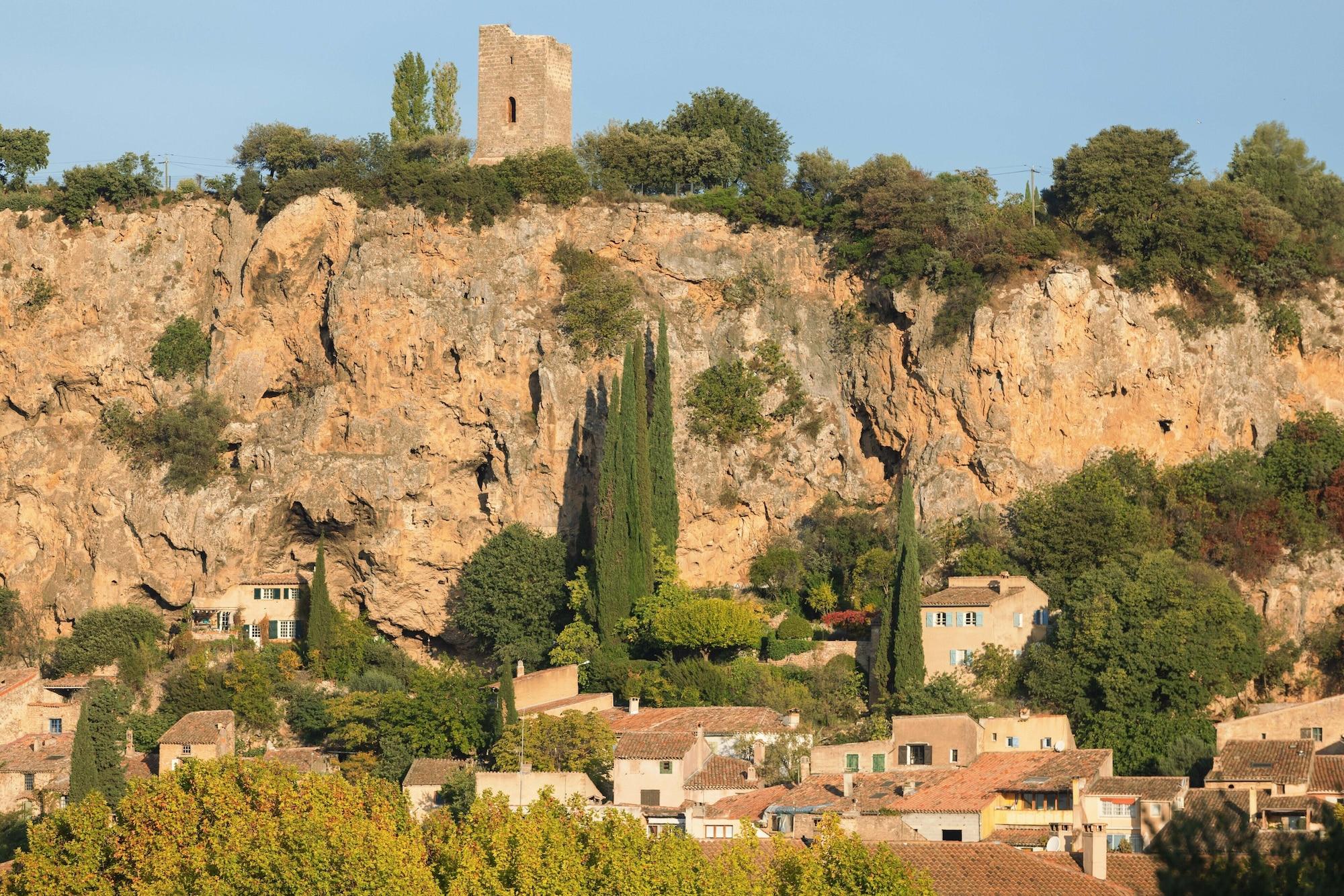 Varios Hôtel La Falaise