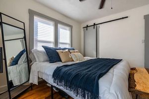 Alquiler Vacacional - Nob Hill/UNM Luxury Remodeled House w/ King Beds