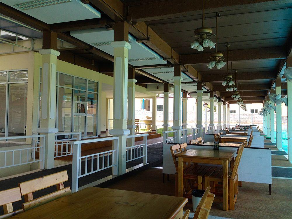 Restaurant Suwan Driving Range and Resort