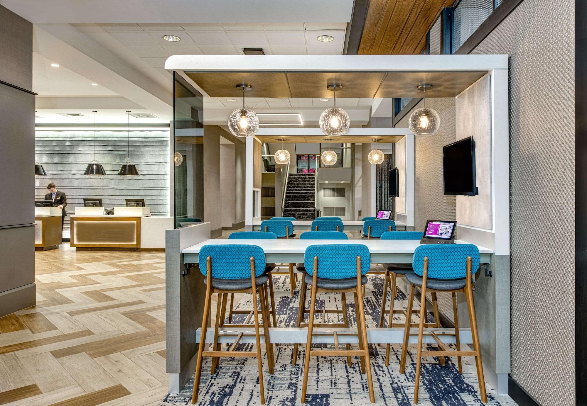 Vista Lobby Sonesta Columbus Downtown