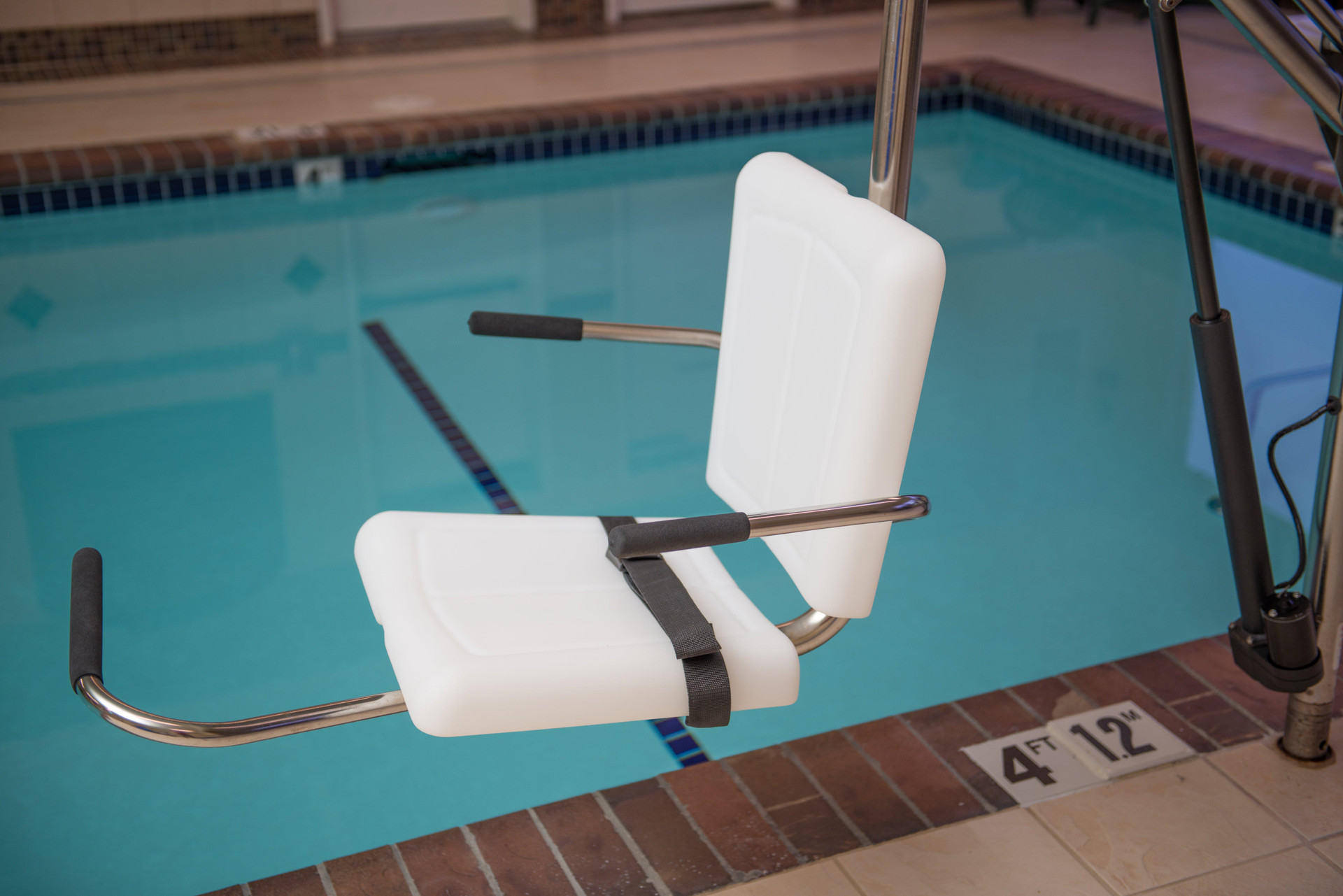 Vista Piscina Holiday Inn Express & Suites Everett by IHG
