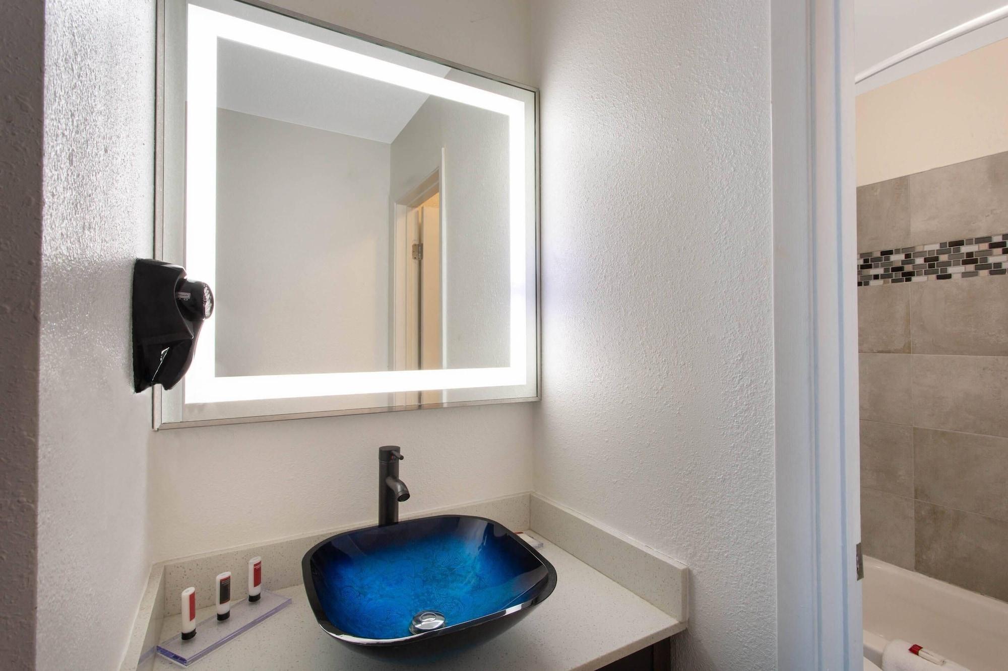 Habitación Clarion Pointe