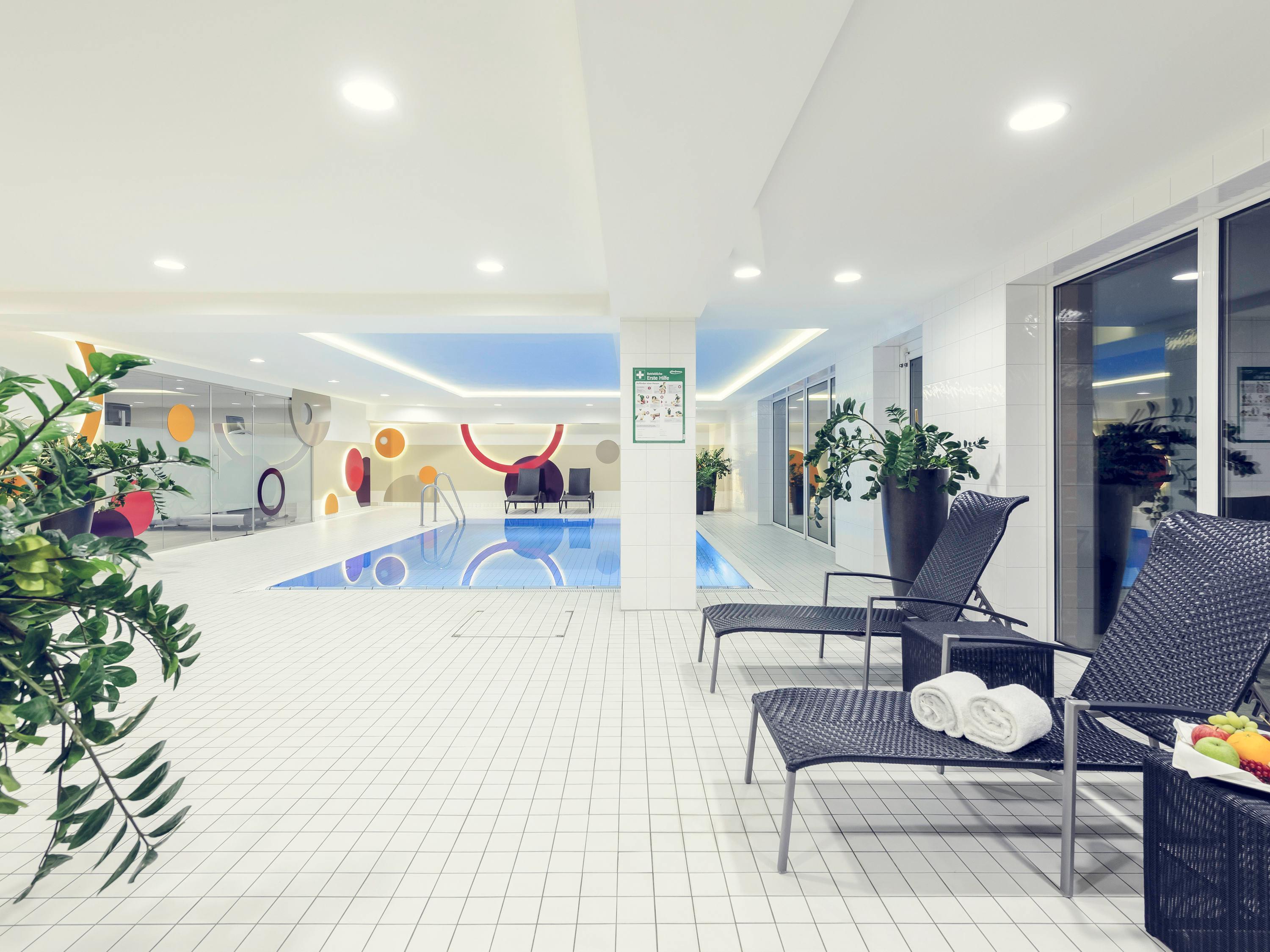 Vista Piscina Mercure Hotel Düsseldorf Kaarst