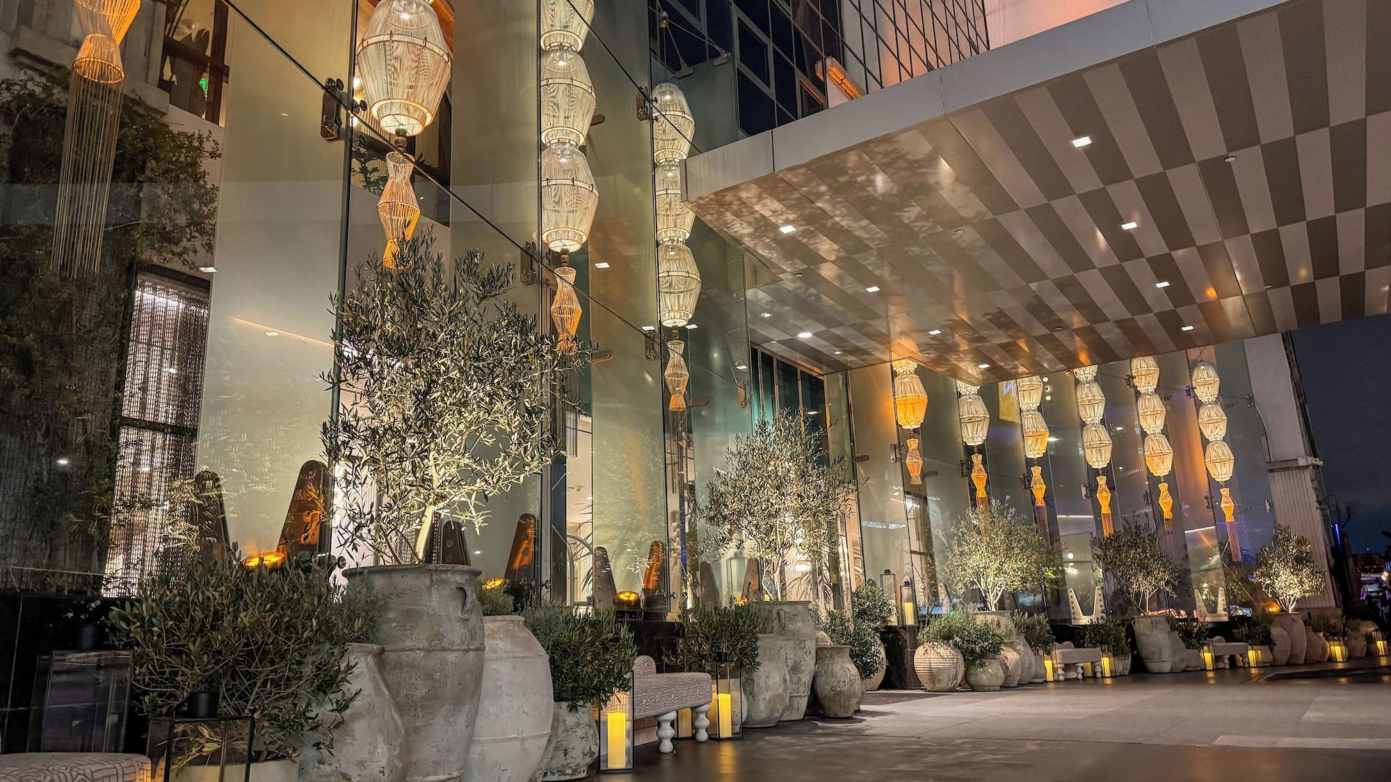 Vista Exterior Sofitel LA at Beverly Hills