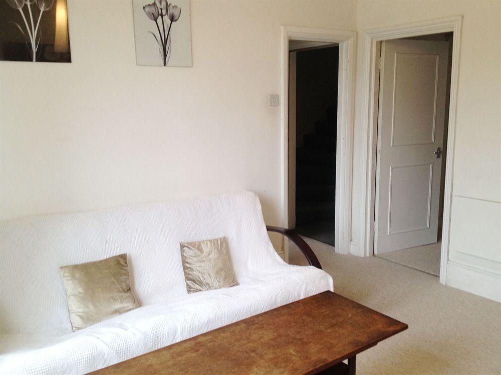 Equipamiento de Habitación Iffley Apartments