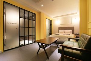 Alojamiento - AVENUE HOTEL
