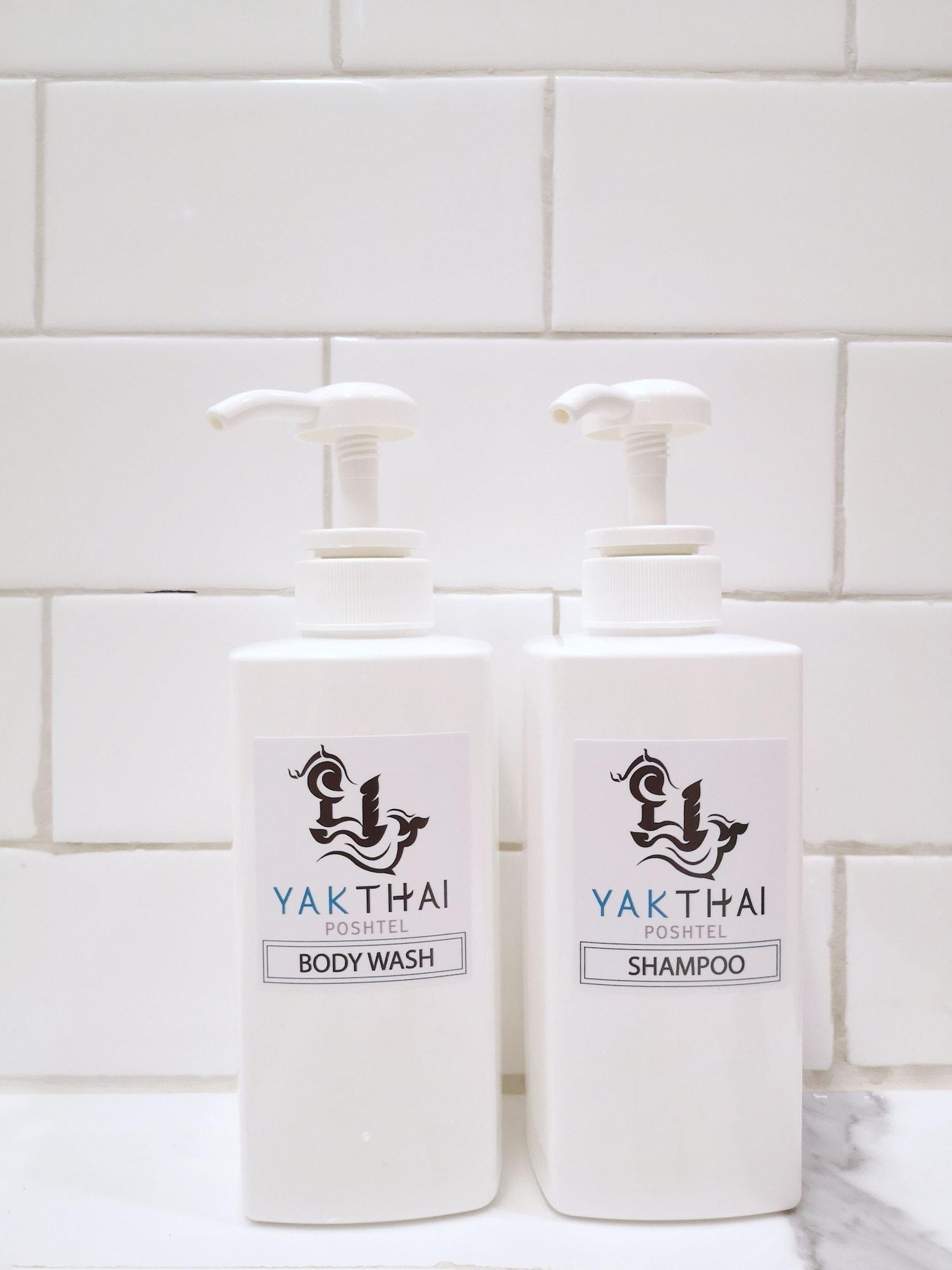 Equipamiento de Habitación YakThai Poshtel