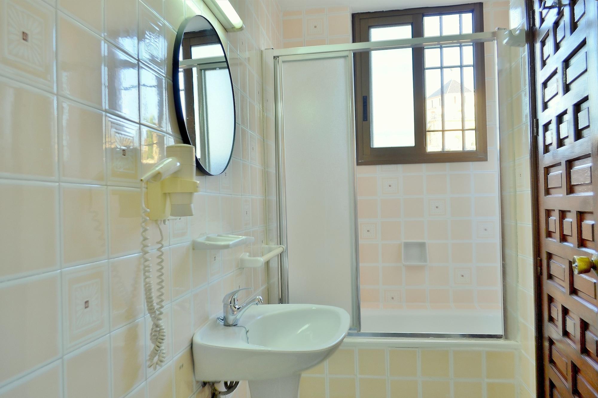 Equipamiento de Habitación Hotel Marisa