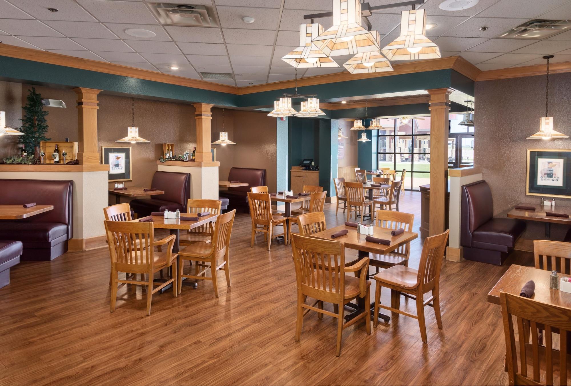Restaurant Arrowwood Resort at Cedar Shore