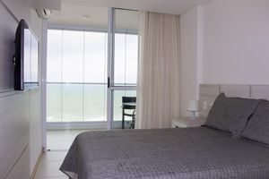 Alquiler Vacacional - Apt. Furnished for Vacation in front of Barra Beach