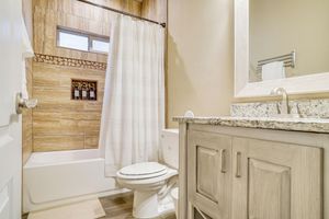 Alquiler Vacacional - Unique El Paso Home w/ Patio ~ 1 Mi to The Shoppes