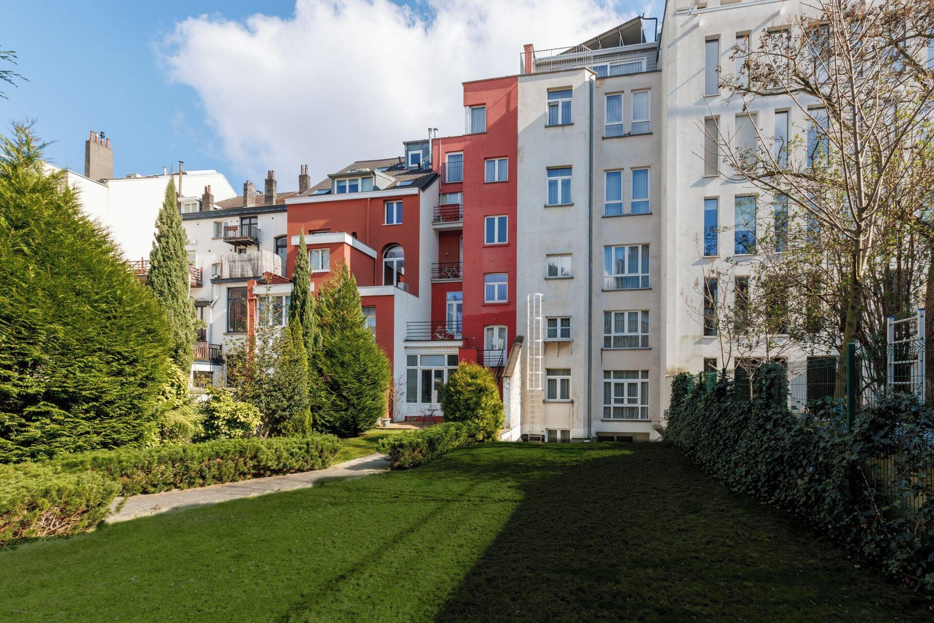 Vista Exterior Mas Europe by Sweett