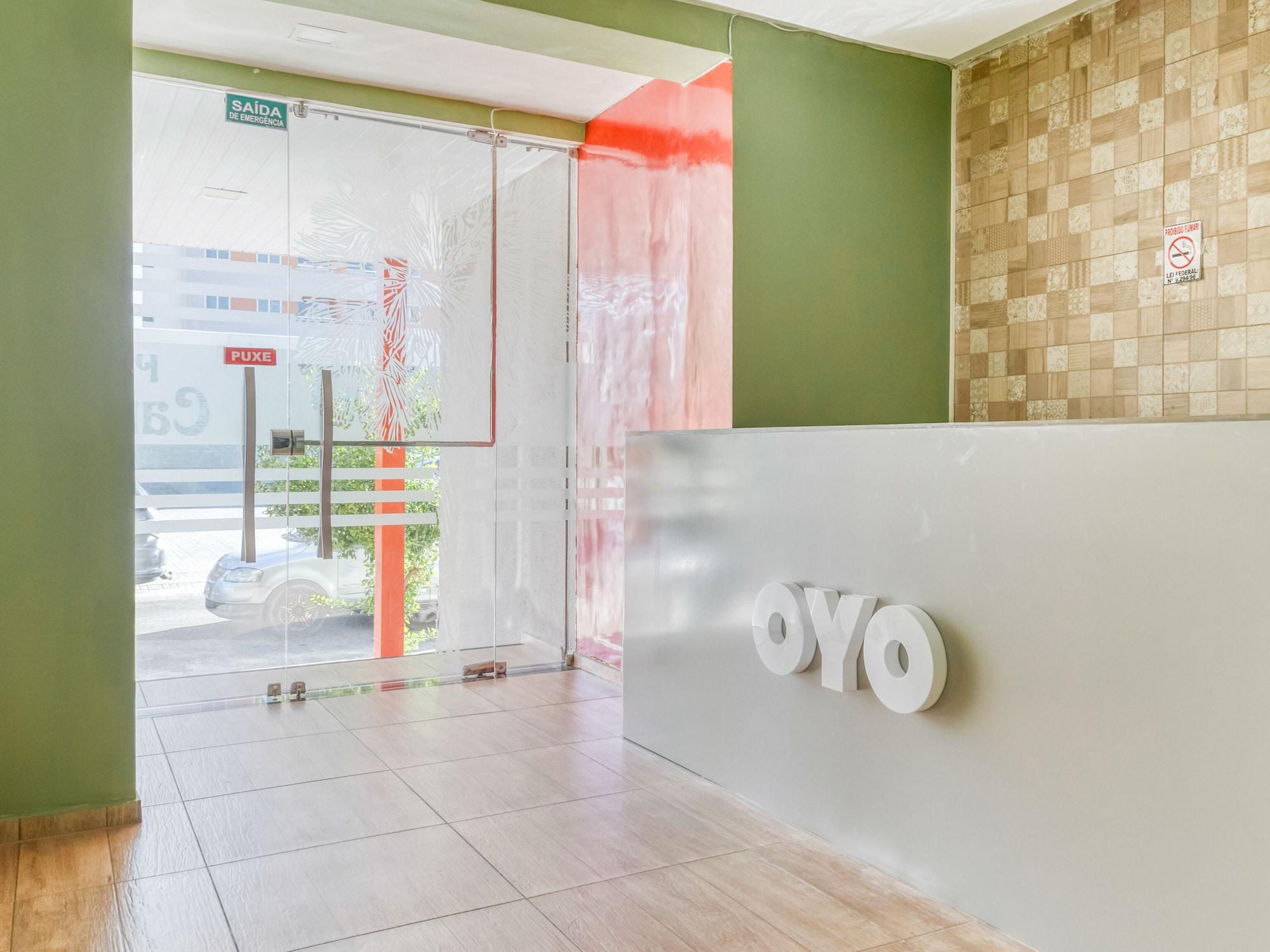 Vista Lobby OYO Hotel Nuvem