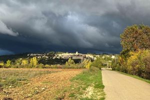 Alquiler Vacacional - Wheelchair access to Mont Ventoux, between Sault and Monieux.