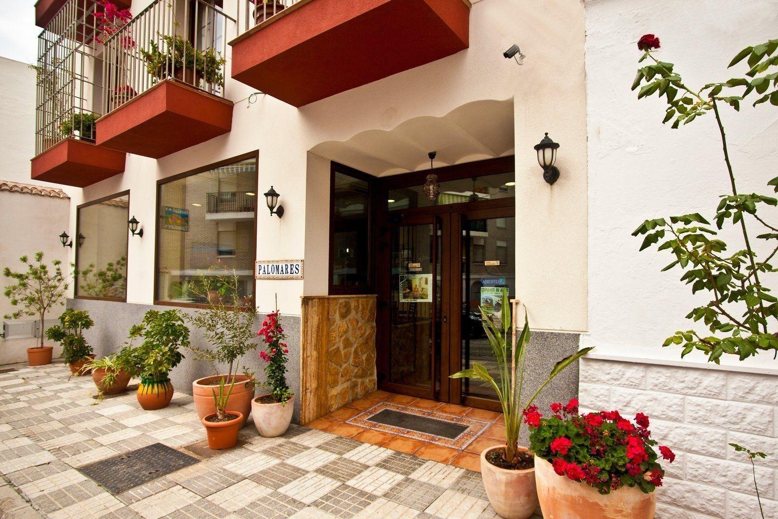 Vista Exterior Hostal Palomares