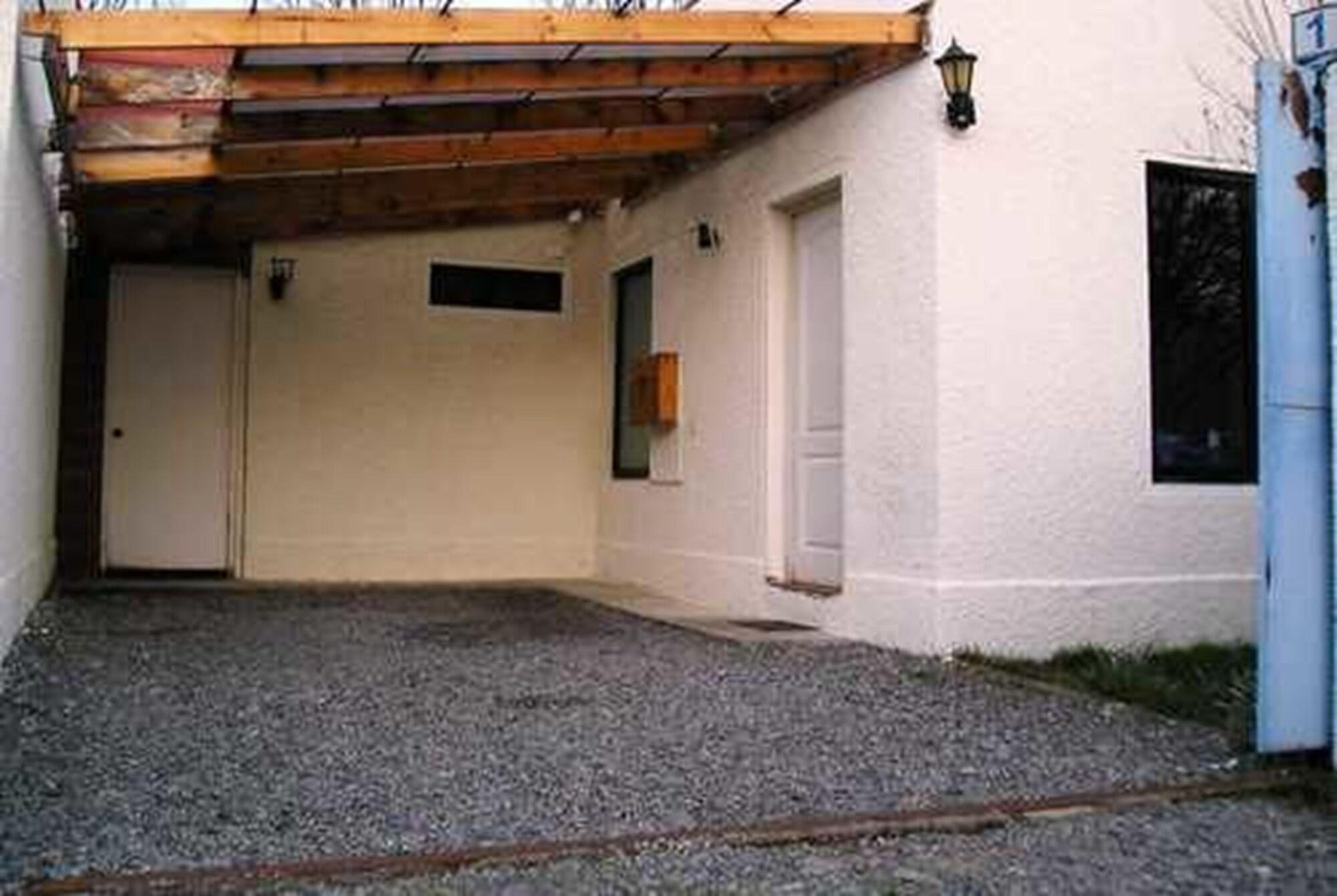 Equipamiento de Habitación Hotelera Monteblanco Linares