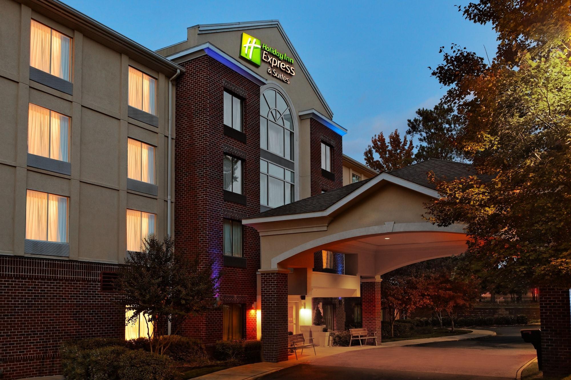 Varios Holiday Inn Express Hotel & Suites Richmond-Brandermill by IHG