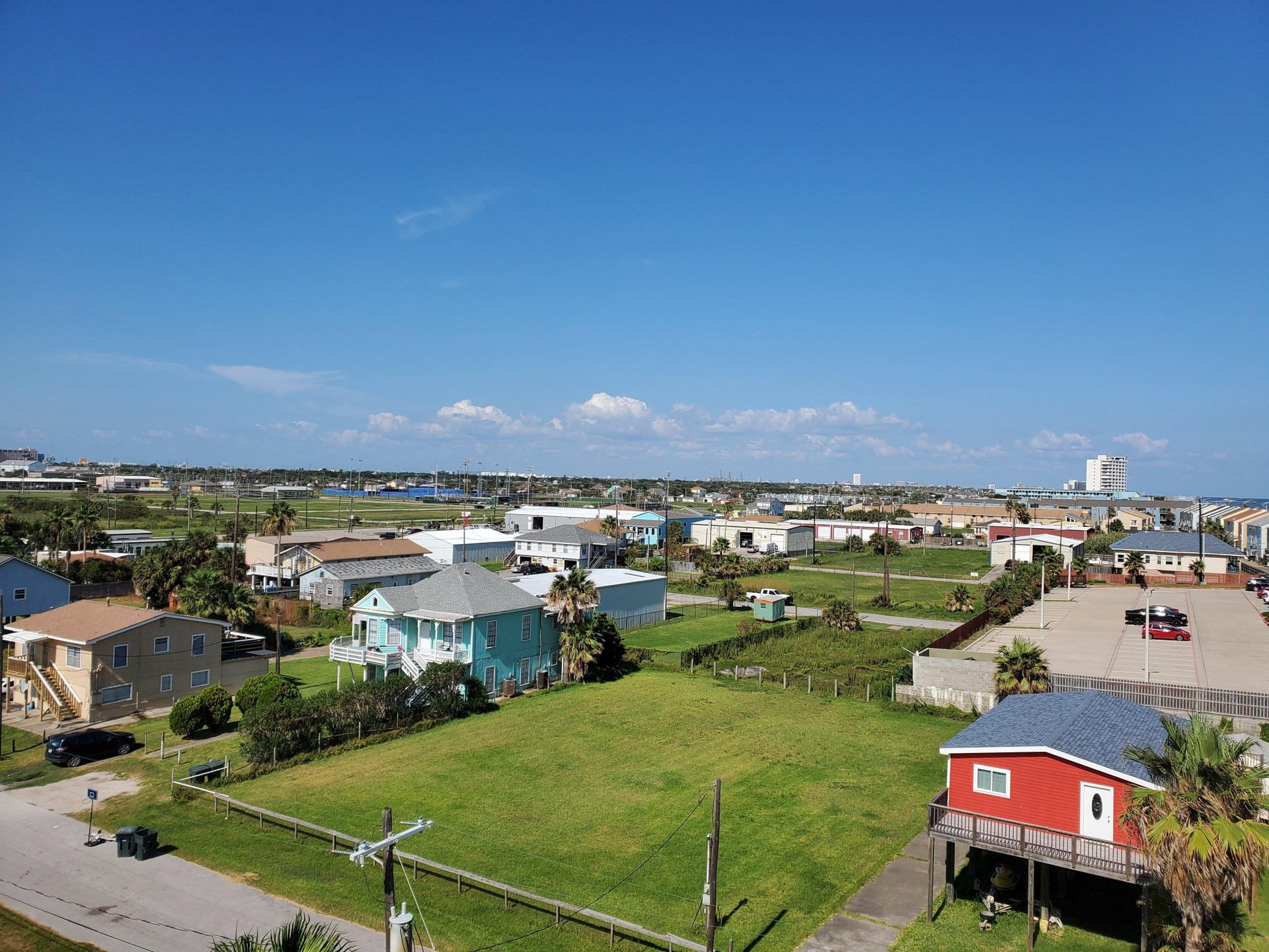 Vista Exterior Holiday Inn Express & Suites Galveston West-Seawall by IHG