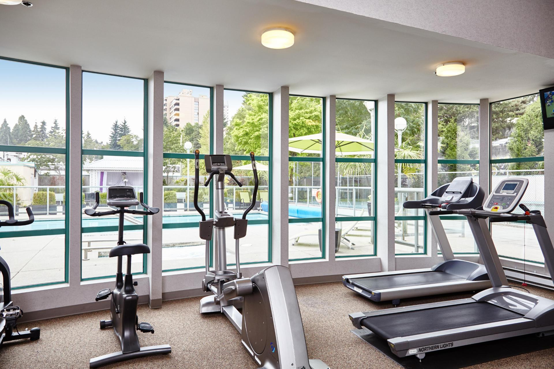 Instalaciones Recreativas Executive Plaza Hotel Conference Ctr Coquitlam BC