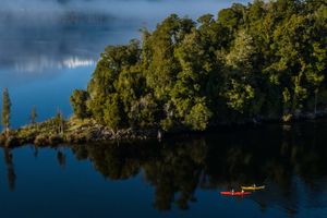 Actividad - Tour en kayak por el lago Mapourika