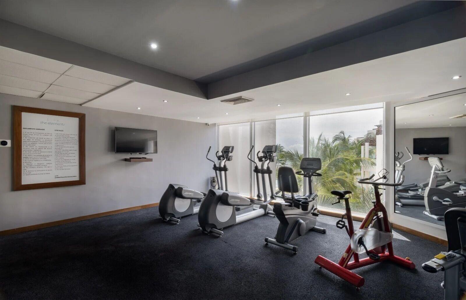 Gimnasio The Elements Oceanfront & Beachside Condo Hotel