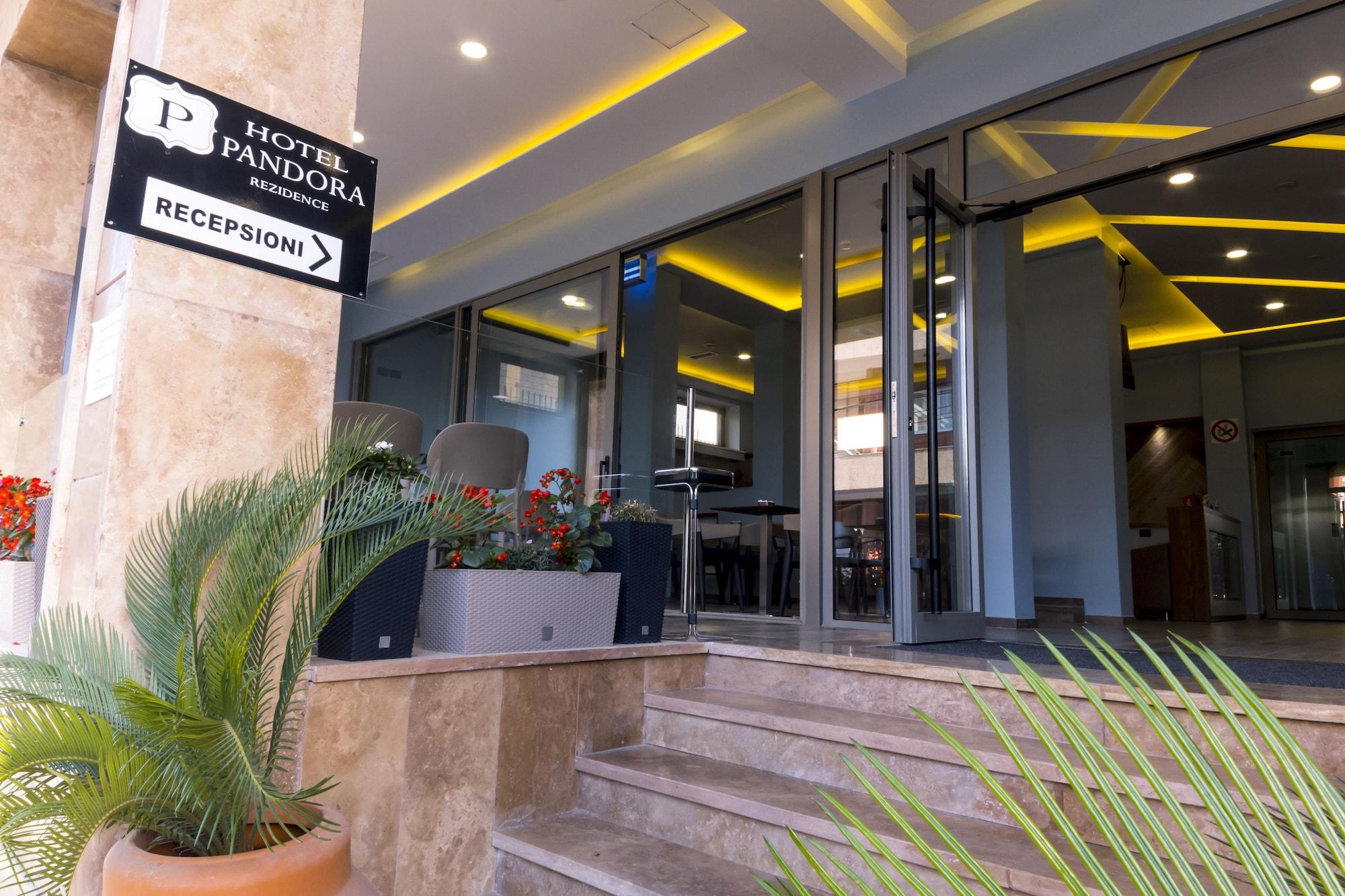 Bar/Salón Hotel Pandora Residence