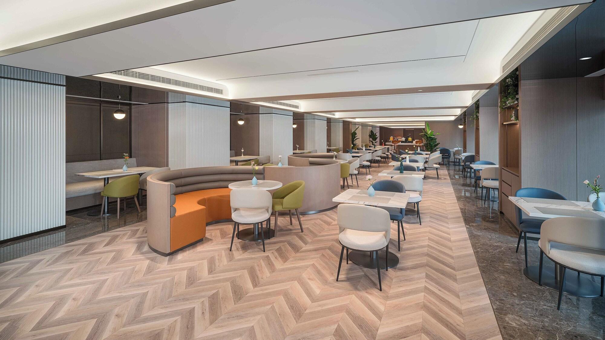 Restaurant Holiday Inn Express Xi An Fengdong by IHG