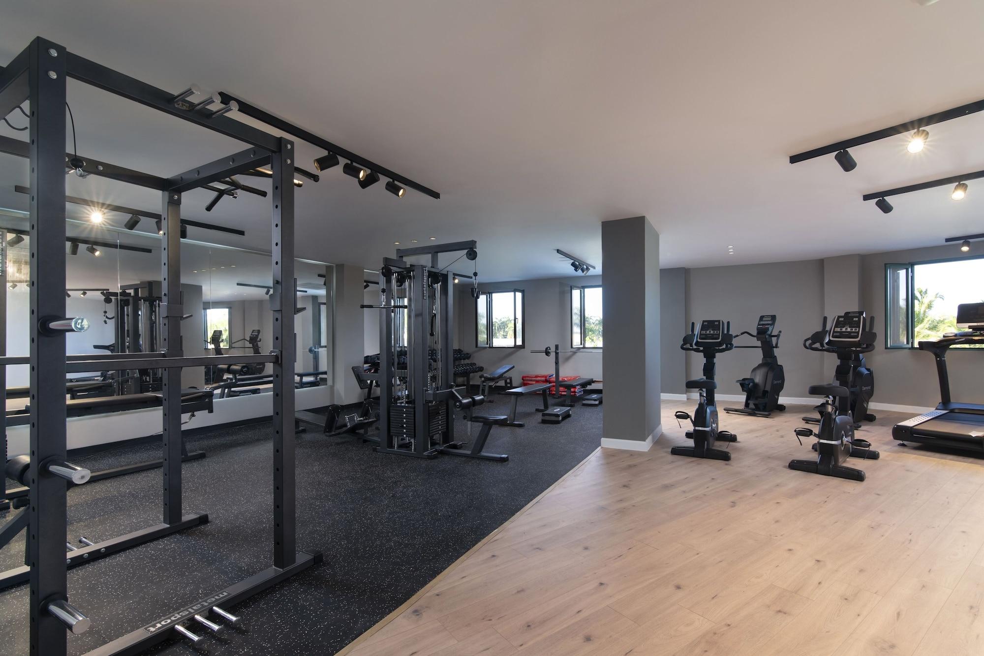 Gimnasio Reserva Real by Harper