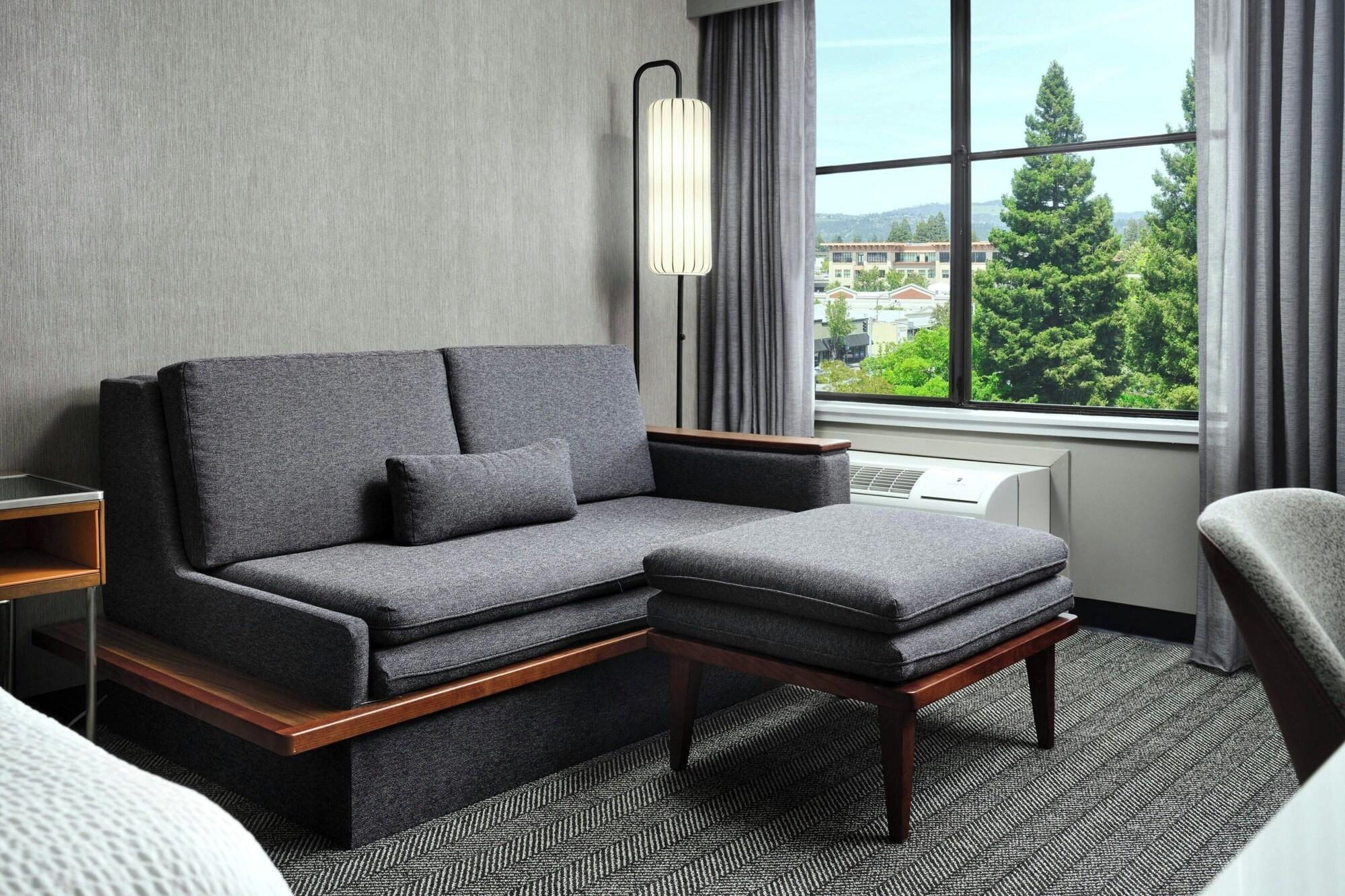 Habitación Courtyard by Marriott Santa Rosa