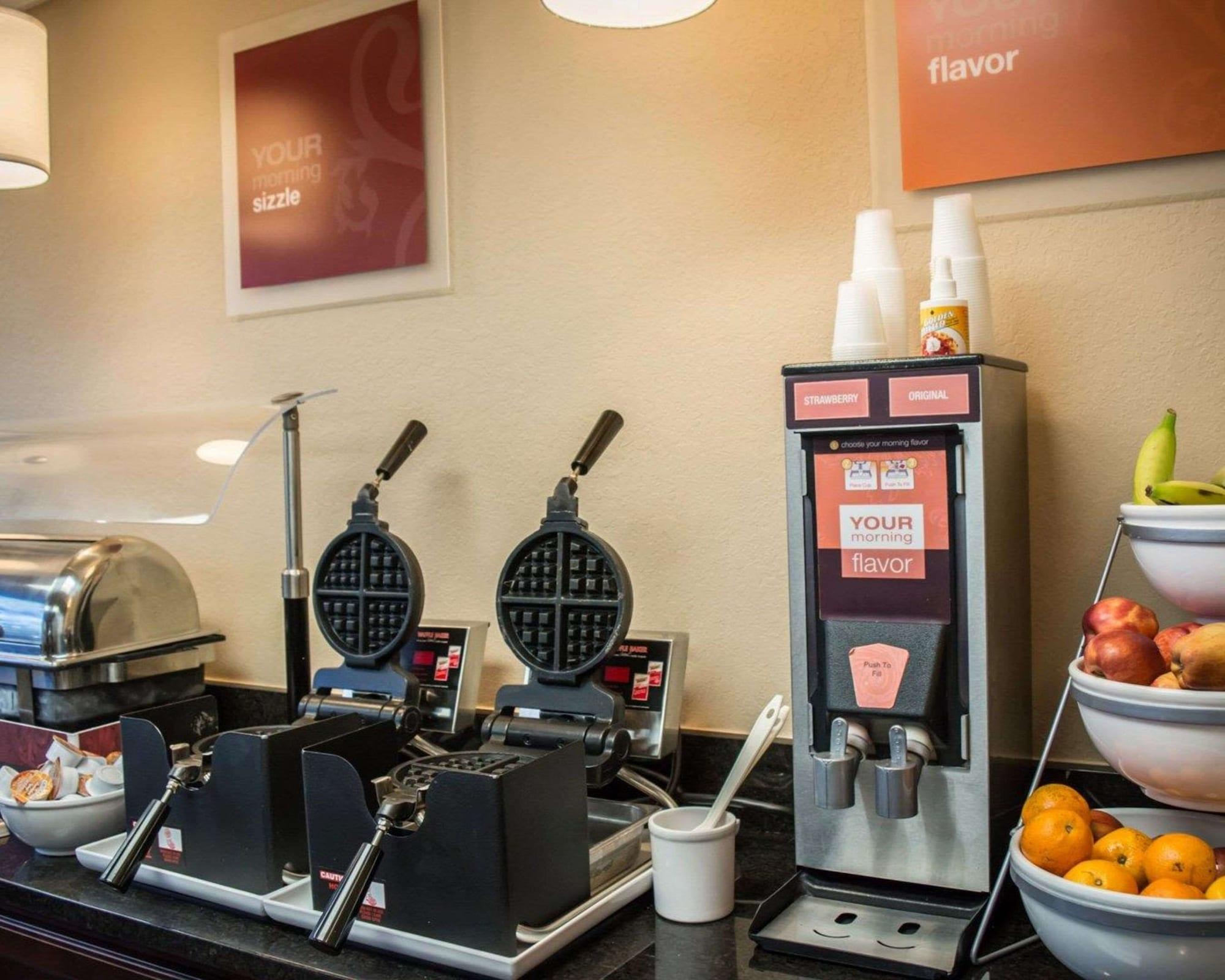 Restaurant Comfort Suites Clearwater - Dunedin