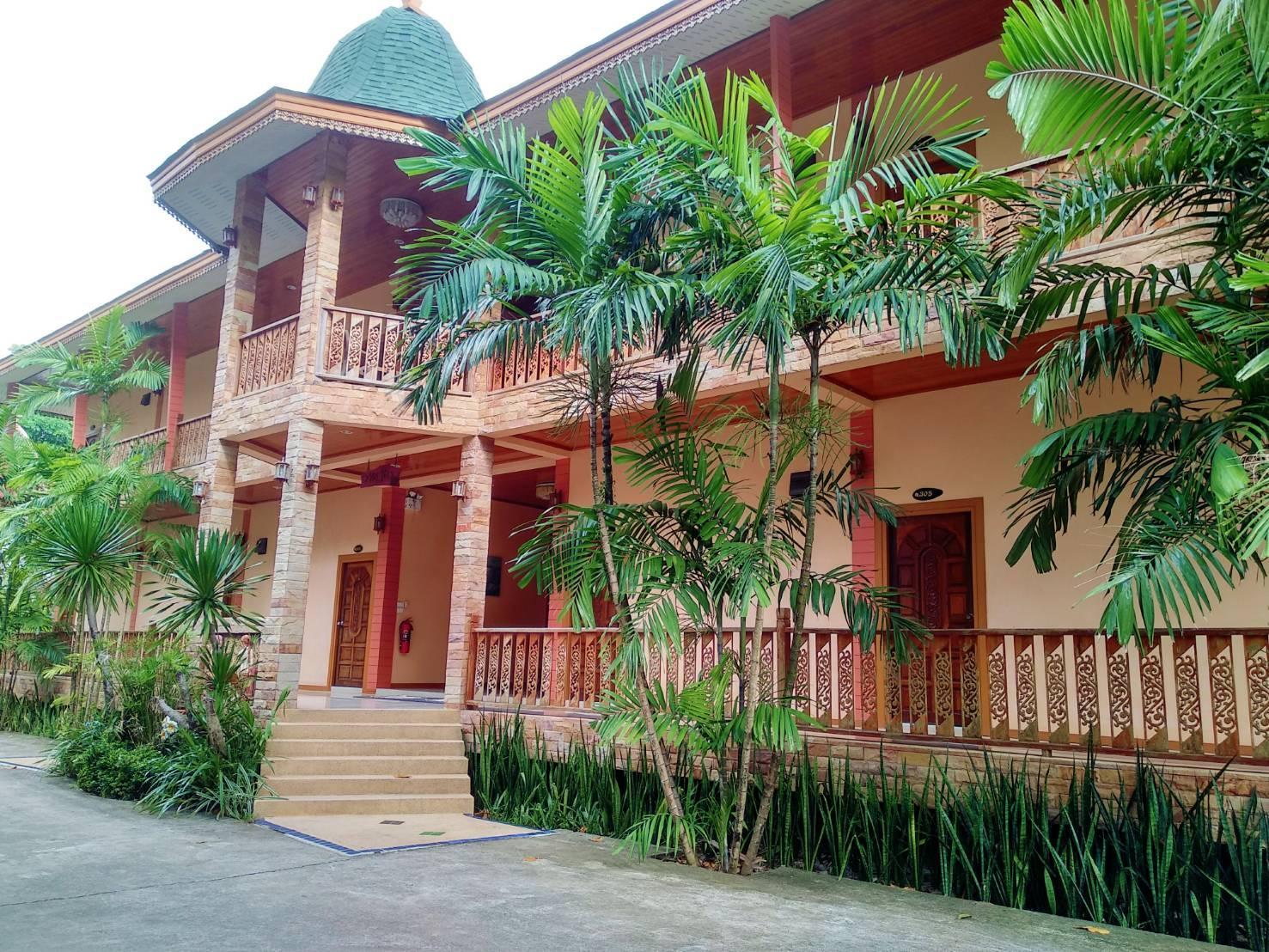 Vista Exterior Coconut Beach Resort