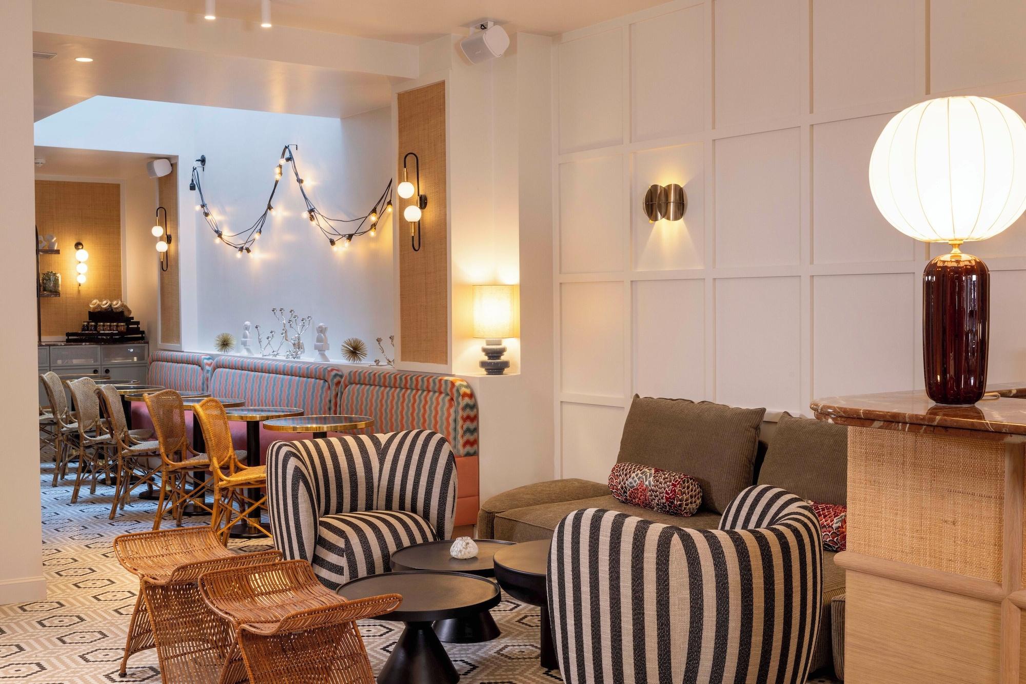 Vista Lobby Le Clark Hotel