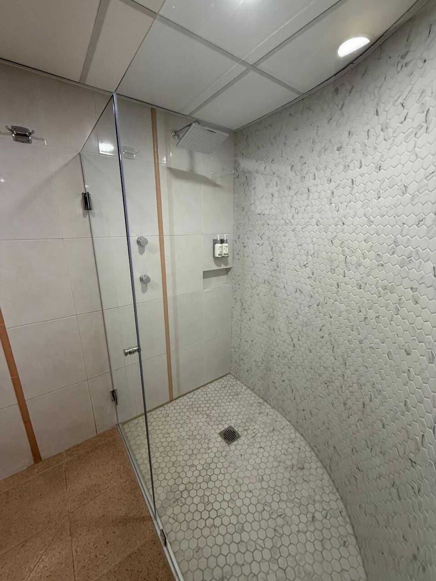 Equipamiento de Habitación Econo Express Metepec