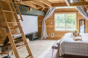 Alquiler Vacacional - Riverfront A-Frame w/ Hot Tub • Near Stevens Pass • Pet-Friendly Retreat