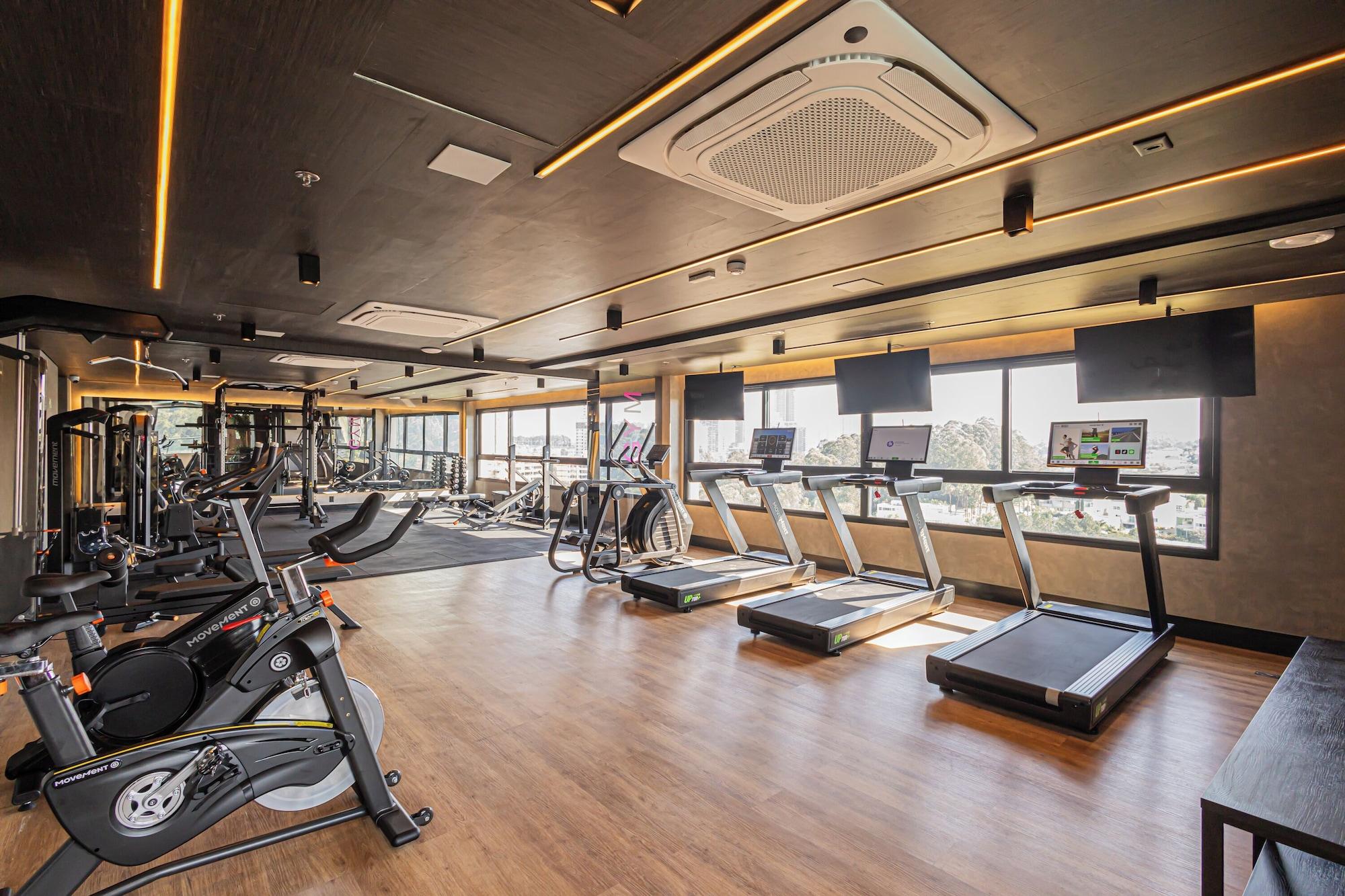 Gimnasio Sky Design Alphaville Housi by Anora