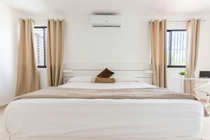 Alquiler Vacacional - Spacious, comfortable and secure villa.