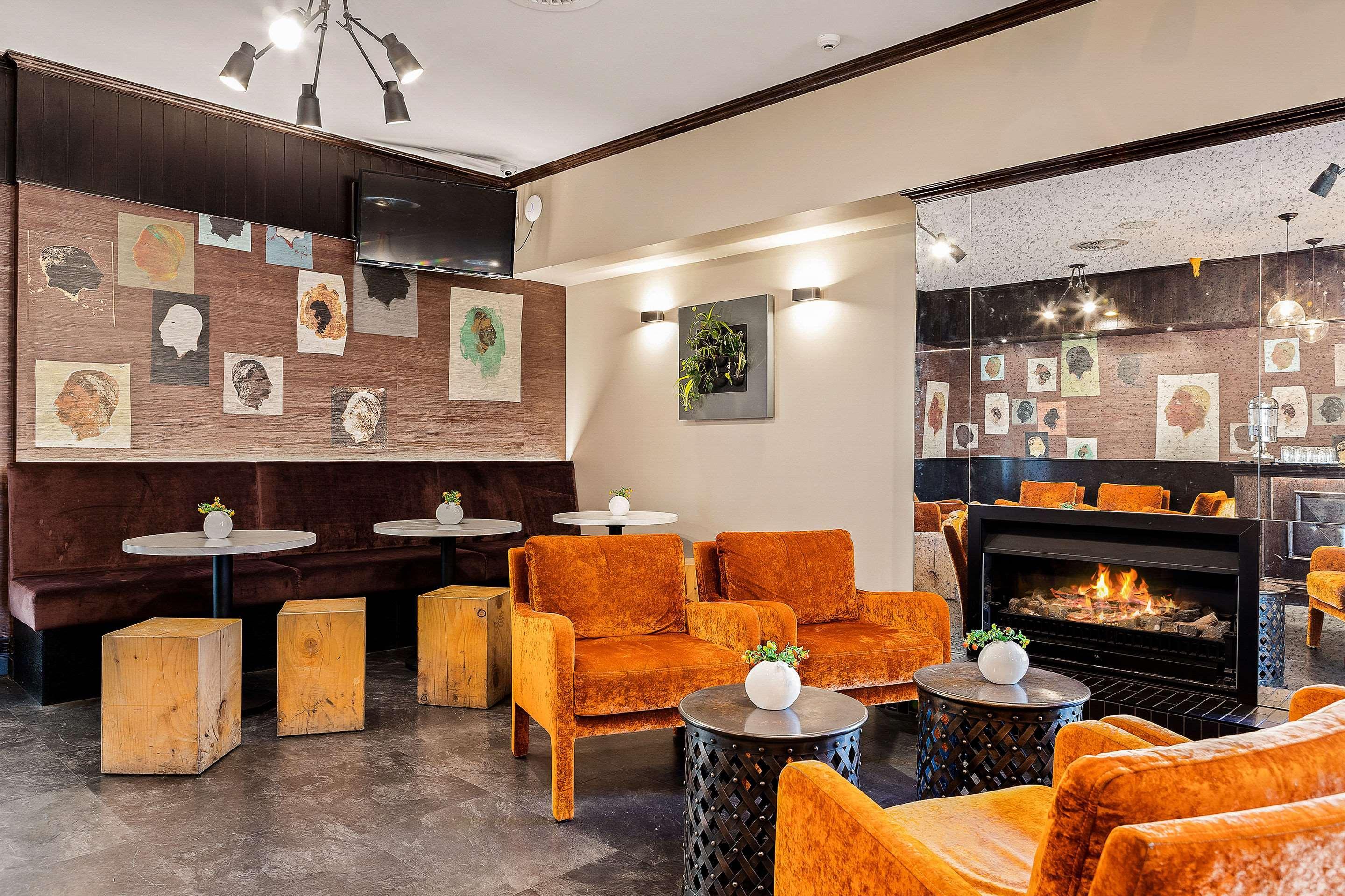 Bar/Salón Hotel Elms Christchurch, an Ascend Collection Hotel