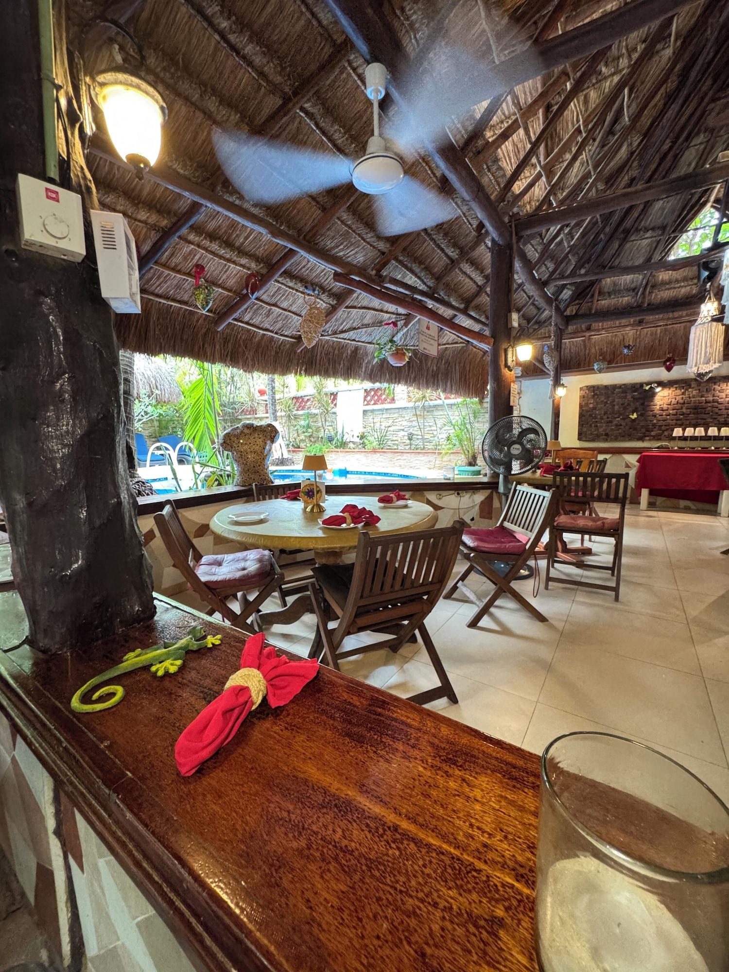 Restaurant Cocos Cabañas Playa del Carmen Adults only
